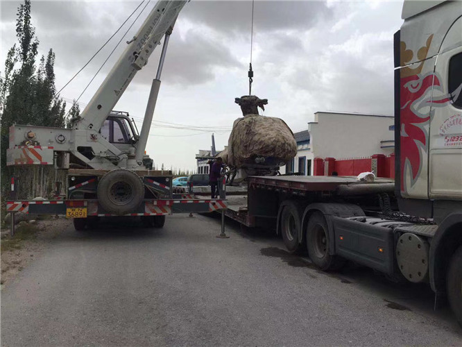 兰坪狭窄场地（如小区、车间）适合用哪种吊车？
