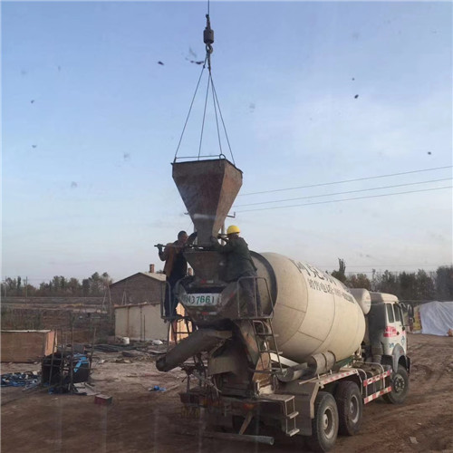 兰坪“精准瞄准”—— 吊车的 “定位导航” 技术